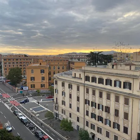 게스트하우스 La Rosa Di 4 In Heart Of San Giovanni