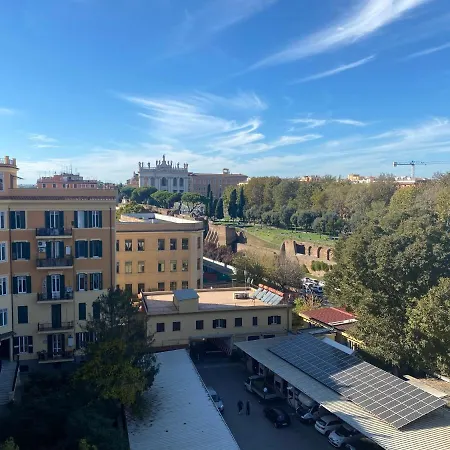 Πανσιόν La Rosa Di 4 In Heart Of San Giovanni